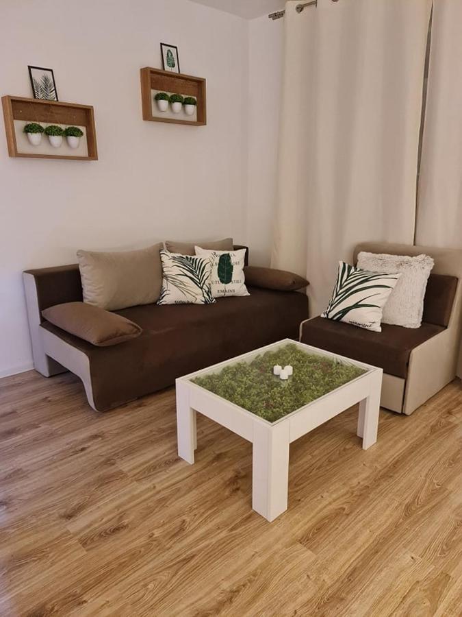 Apartmán Little Treasure By The Sea Pomorie Exteriér fotografie